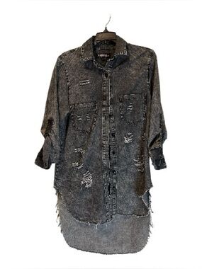 Thrill Jeans Distressed High-Low Denim Buttoned Down Shirt